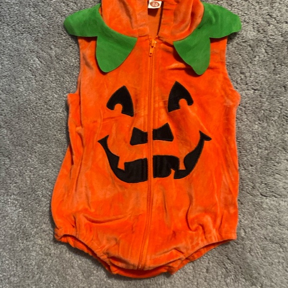 Pumpkin Halloween Costume Infants Size 9 -12 Months - Picture 2 of 9